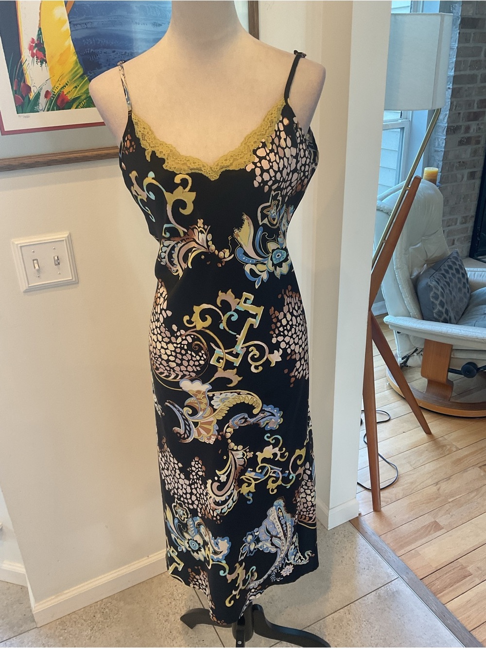 Natori Black Floral-Scroll Satin Slip
